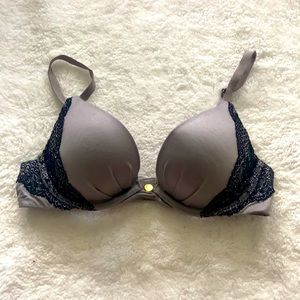 Victoria’s Secret Fabulous Bra